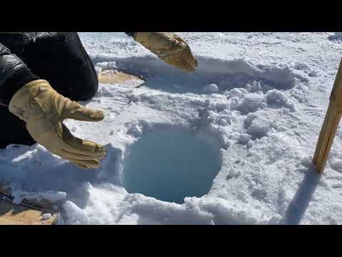Sound On - Ice Core Dropped Into Massive Hole Makes Freaky Noises
