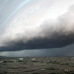 Imagem relacionada a O que é um meteotsunami?