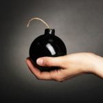 Imagem relacionada a Como lidar com alguém que se auto-sabota