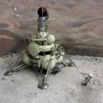 Imagem relacionada a Rochas lunares vendidas em leilão por US$ 855.000