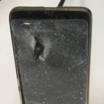 Imagem relacionada a Celular bloqueia flecha e salva homem na Austrália