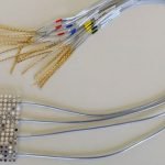 Imagem relacionada a Novo implante cerebral transforma pensamentos em discurso