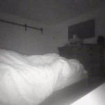 Imagem relacionada a Vídeo assustador mostra lençóis bagunçados por 'fantasma'