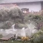 Imagem relacionada a Vídeo mostra granizo gigante caindo na a Alemanha