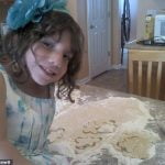 Imagem relacionada a Menina de 6 anos adotada da Ucrânia era "sociopata adulto" de 22 anos