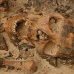 Imagem relacionada a Egípcios antigos realmente usavam cones de cabeça