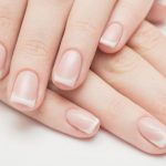 Imagem relacionada a Como tratar uma lesão na unha?