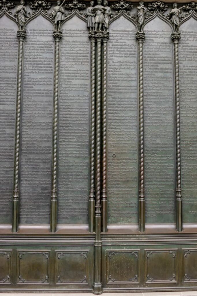 Imagem relacionada a Martinho Lutero: a Reforma e o surgimento do Protestantismo