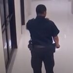 Imagem relacionada a Segurança de prédio em Houston, Texas, é flagrado conversando com entidade invisível