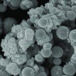 Imagem relacionada a Nanopartículas: Moldando o Futuro com Riscos e Oportunidades